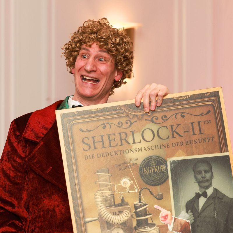 Sir John begeistert hinter Sherlock-II Werbeplakat